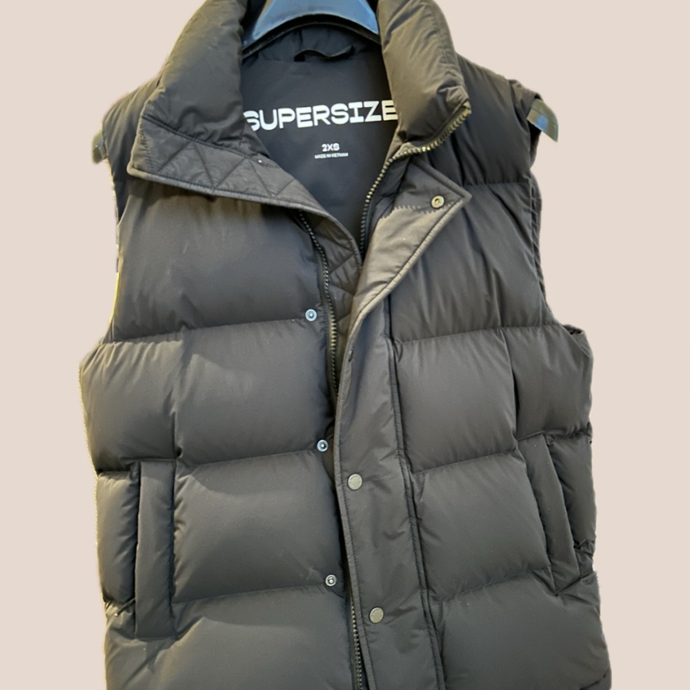 Aritzia Super Puff Vest